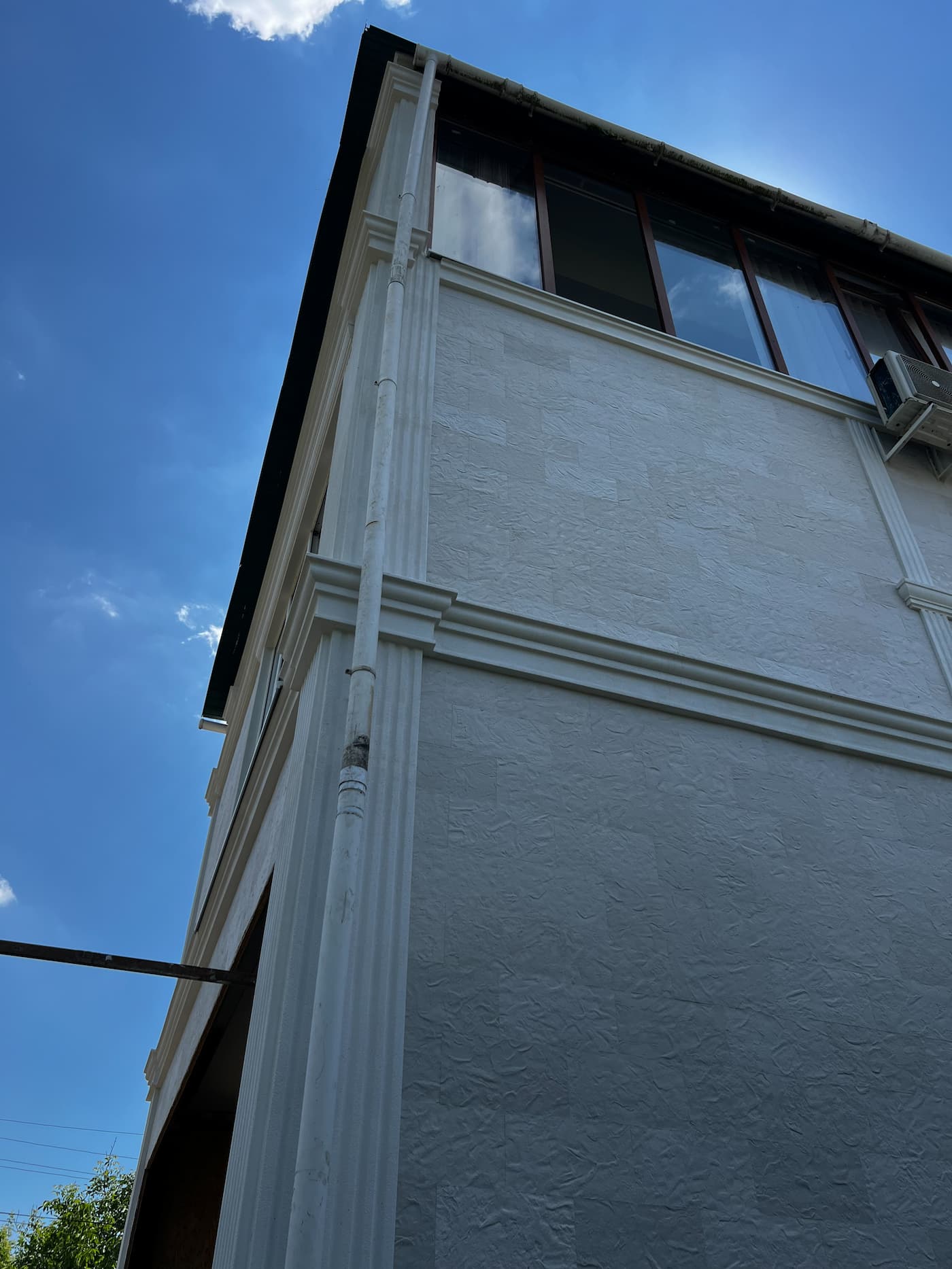 Casa privată pe Telecentre - fațada din faianță flexibilă — 9