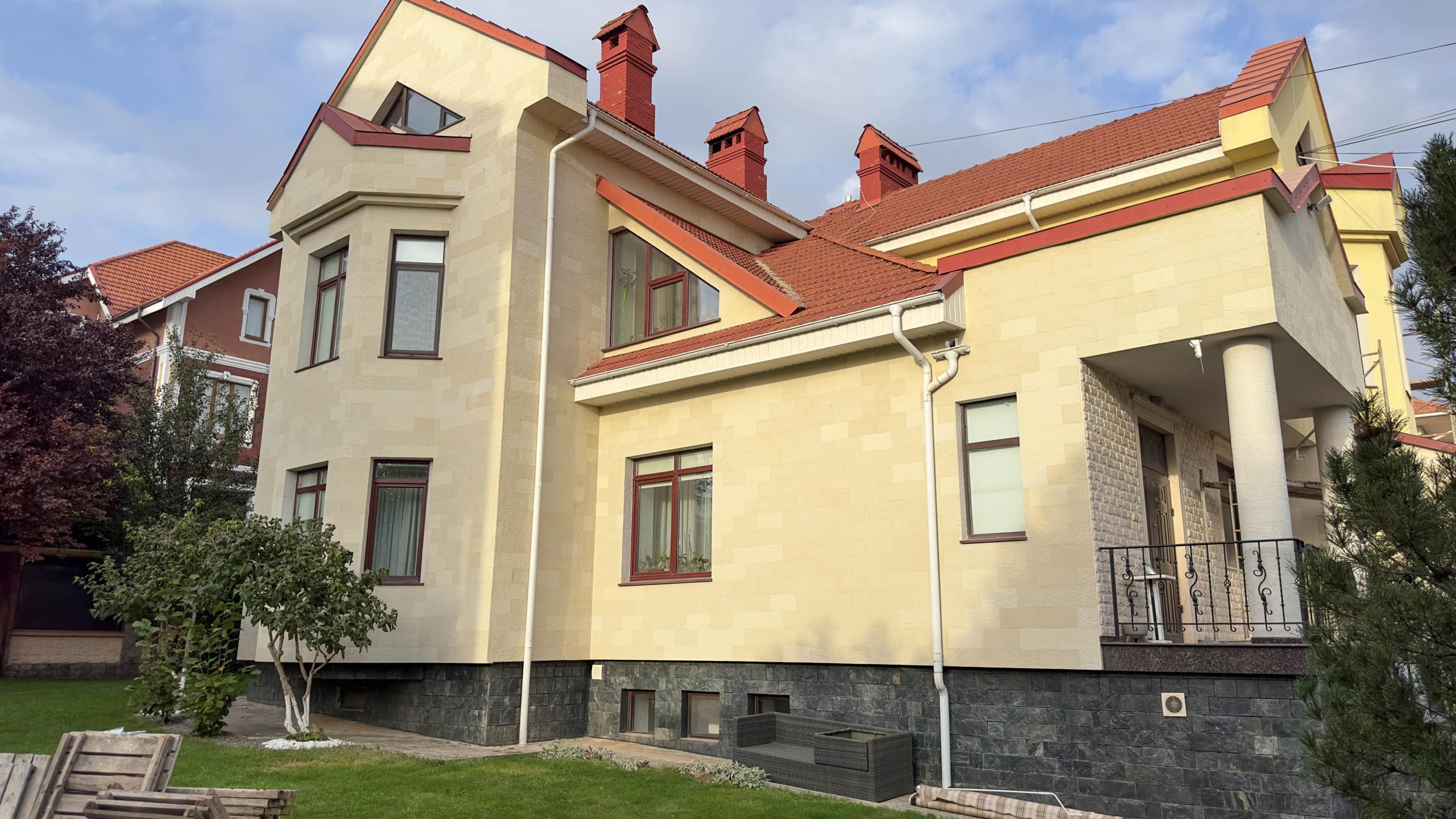Piatră flexibilă - casă privată pe Telecentre — 70