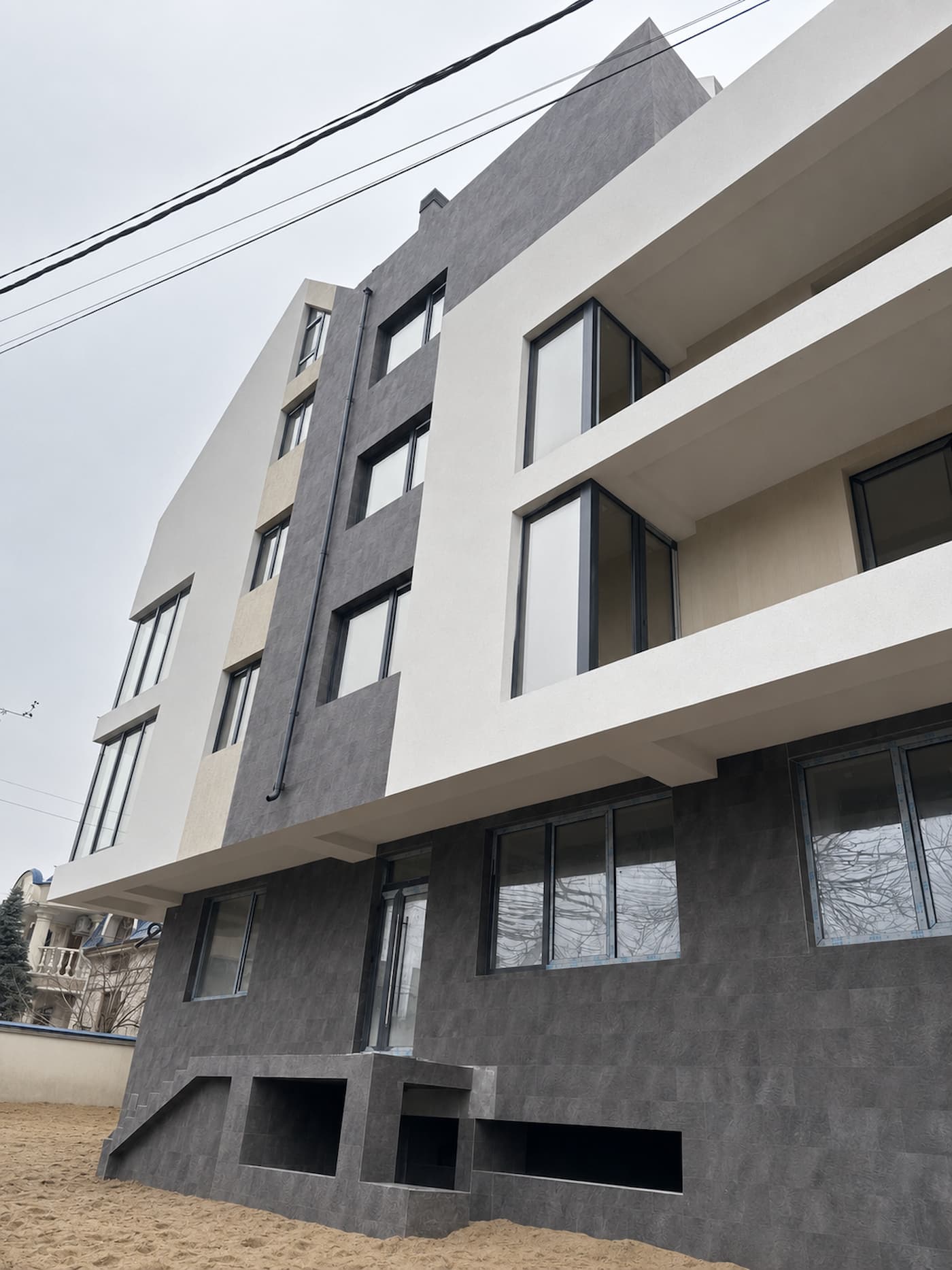 Placi flexibile de fațadă - casă pe Buyukani