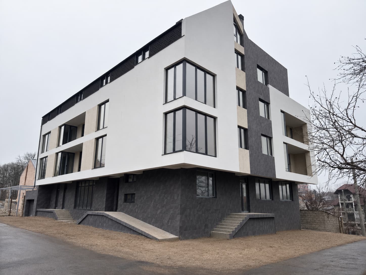 Placi flexibile de fațadă - casă pe Buyukani — 11