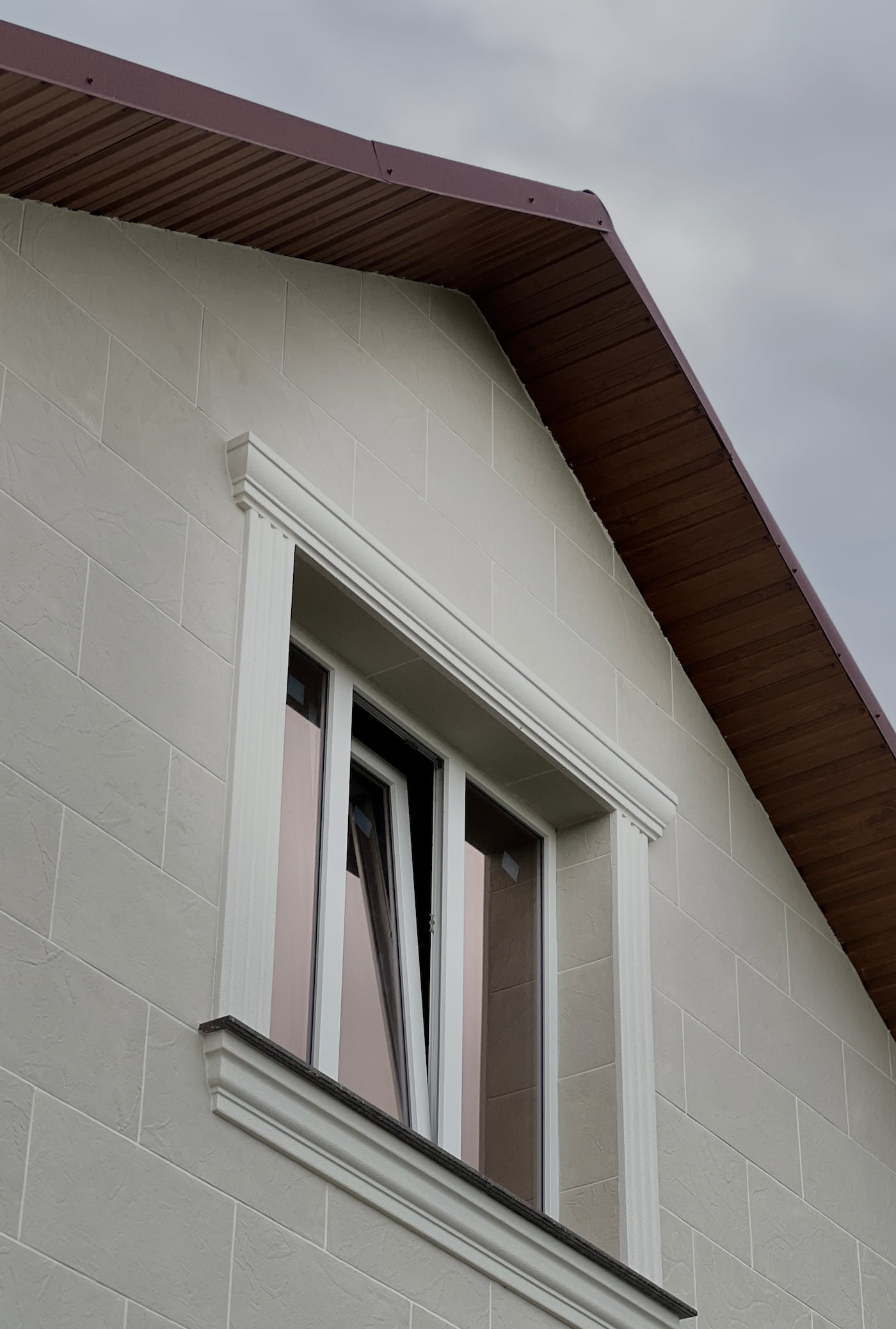 Gresie flexibilă Pletaflex – casă privată in Vatra — 11